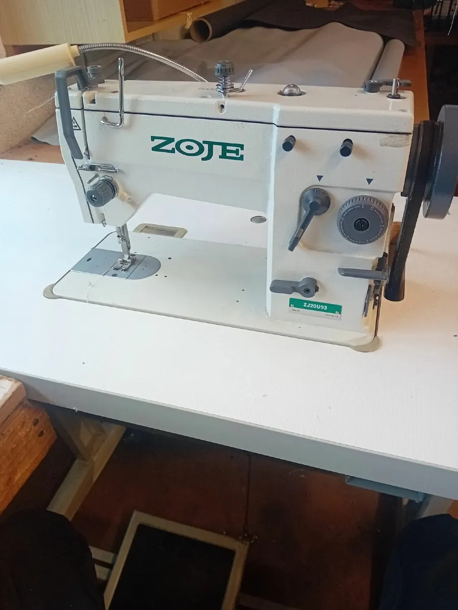 Sewing machine - Image 1
