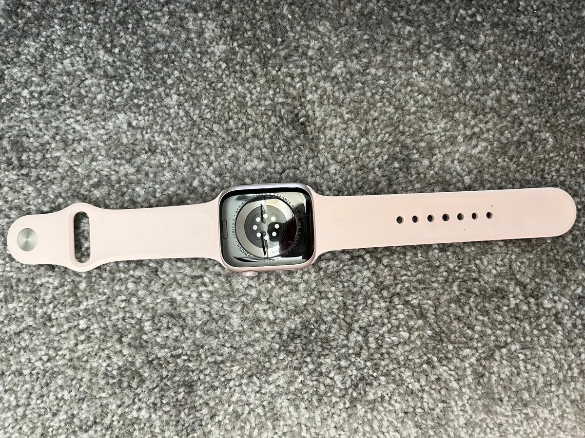 Apple watch - Image 3