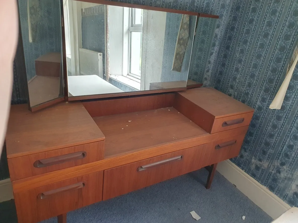 Mid century dressing table