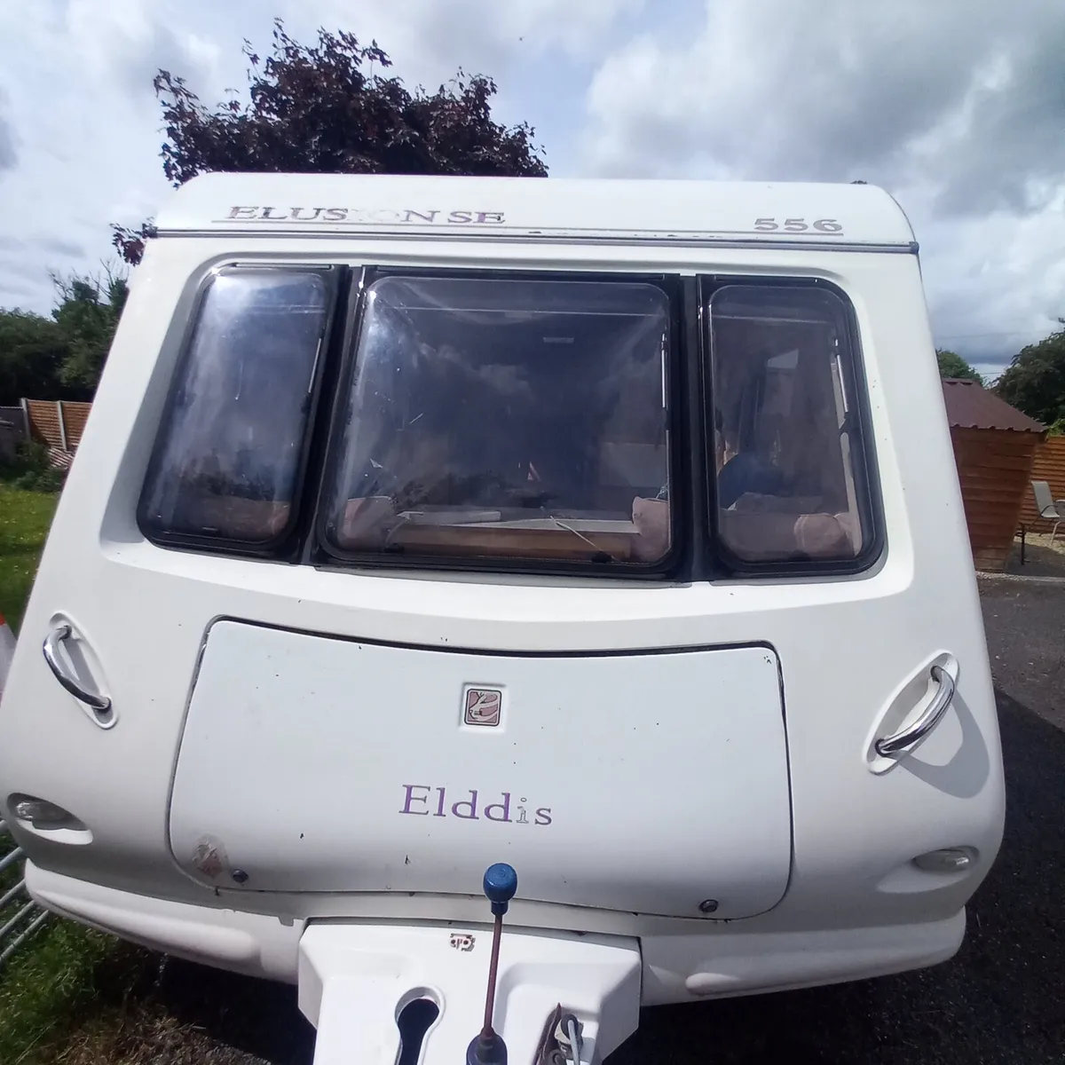 2009 Elddis Elusion SE 556 6 Berth - Image 2