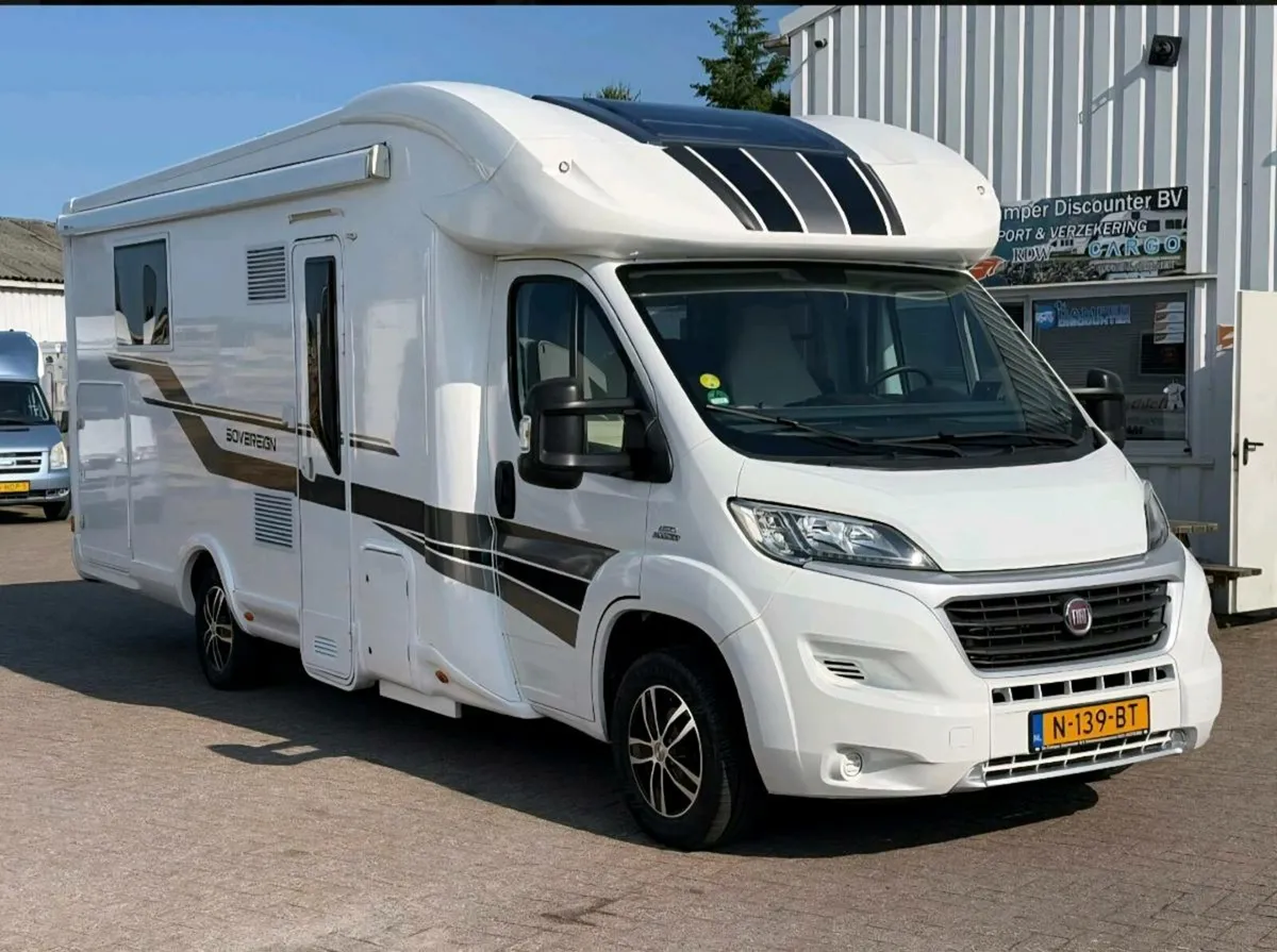 15 MCLOUIS SOVEREIGN MC4 78 ISLAND BED A MUST 👀 - Image 1