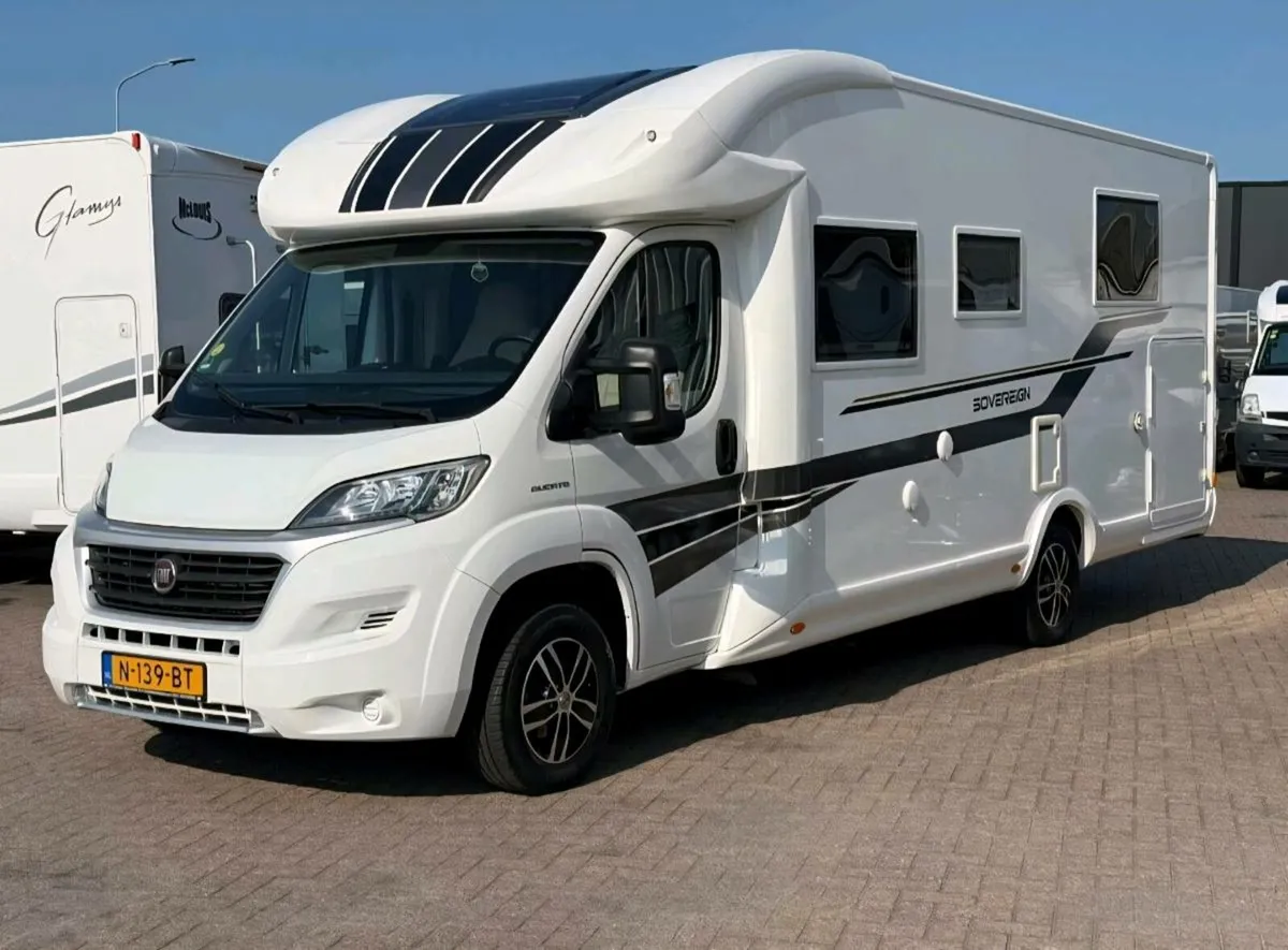 15 MCLOUIS SOVEREIGN MC4 78 ISLAND BED A MUST 👀 - Image 2