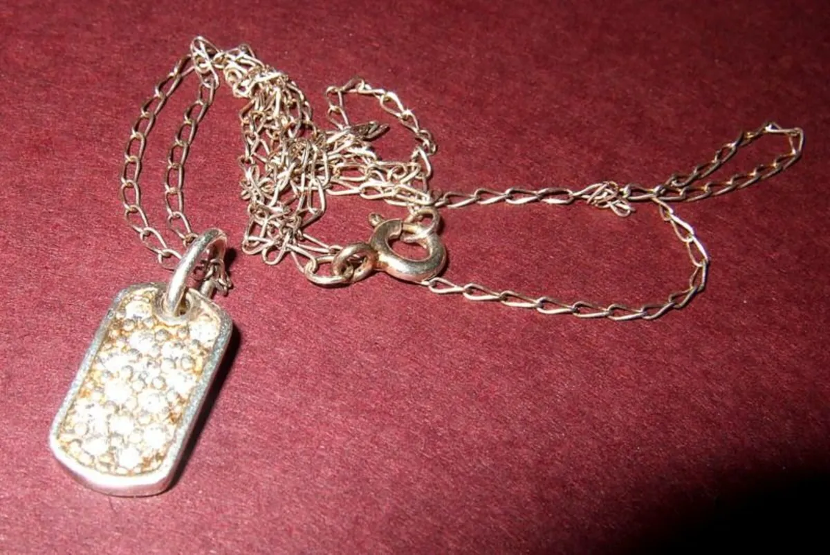 Vintage Hallmarked Silver / Diamond Pendant - Image 4