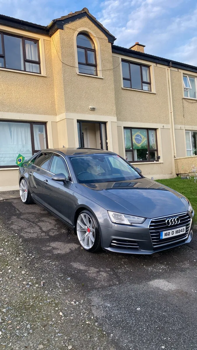 Audi A4 - Image 1