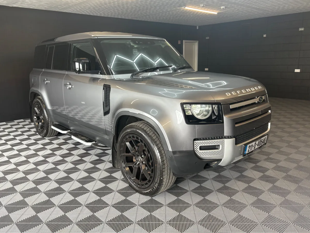 2021 Land Rover Defender 3.0D Black edition - Image 4