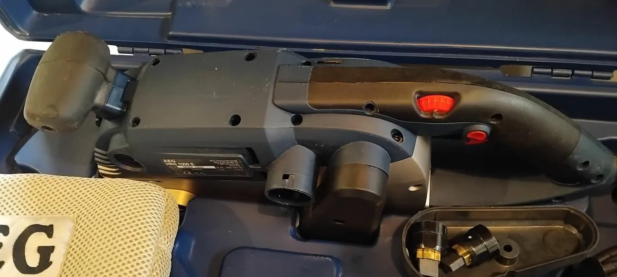 AEG HBS 1000 E Belt Sander 240v - Image 4