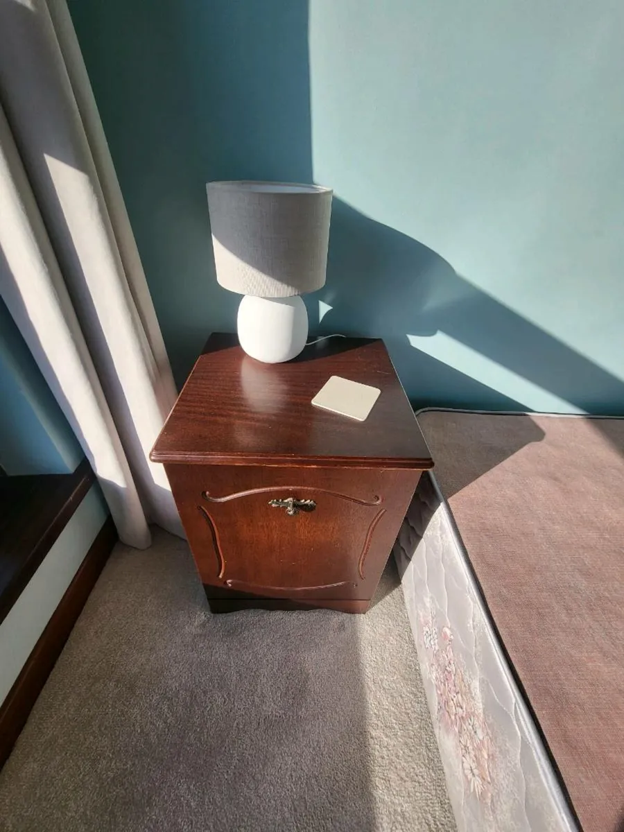 Mahogany bedroom set - Image 4