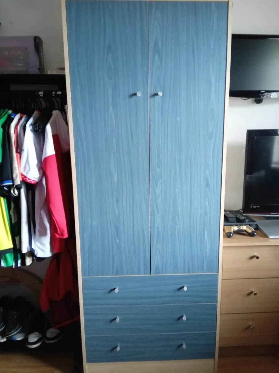 Wardrobe - Image 3