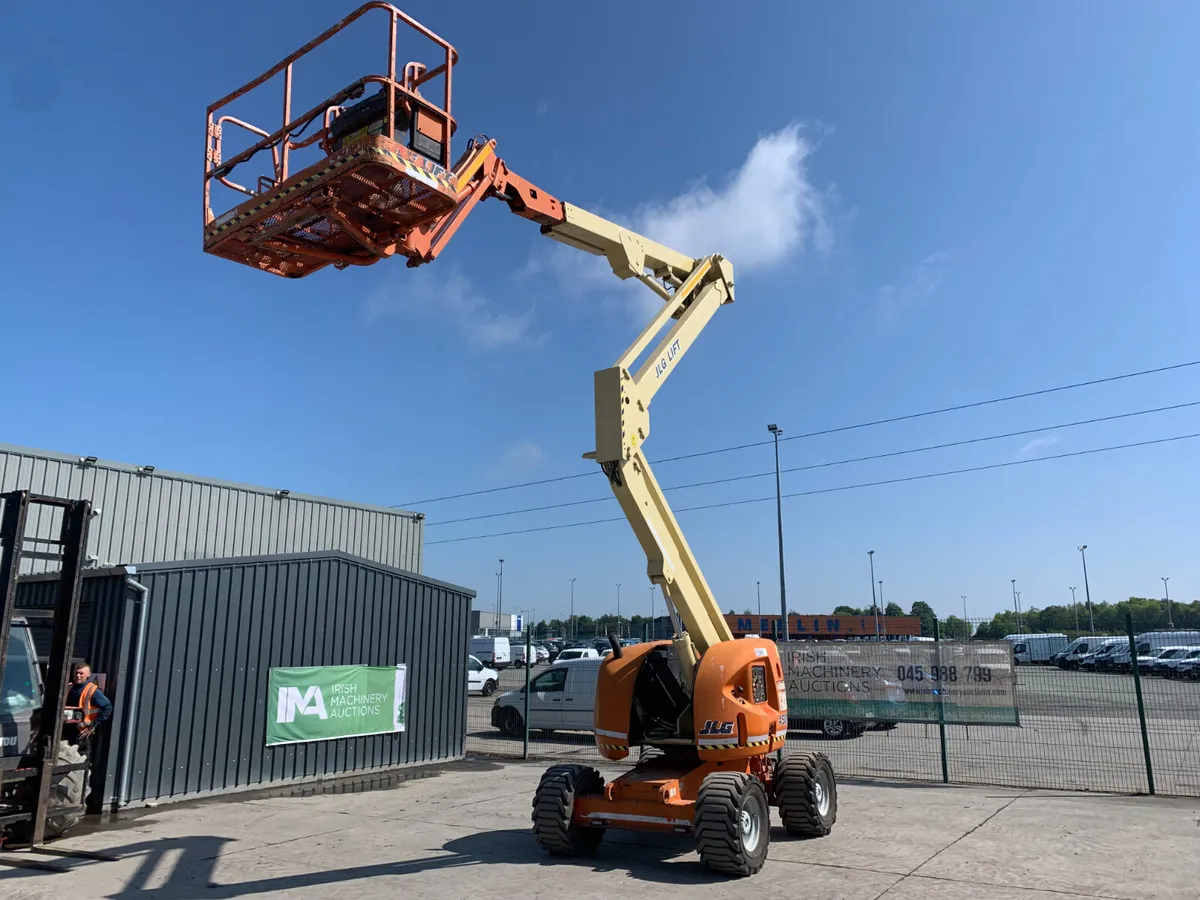 BID ONLINE NOW - 2004 JLG 450AJ DIESLE BOOM LIFT - Image 1