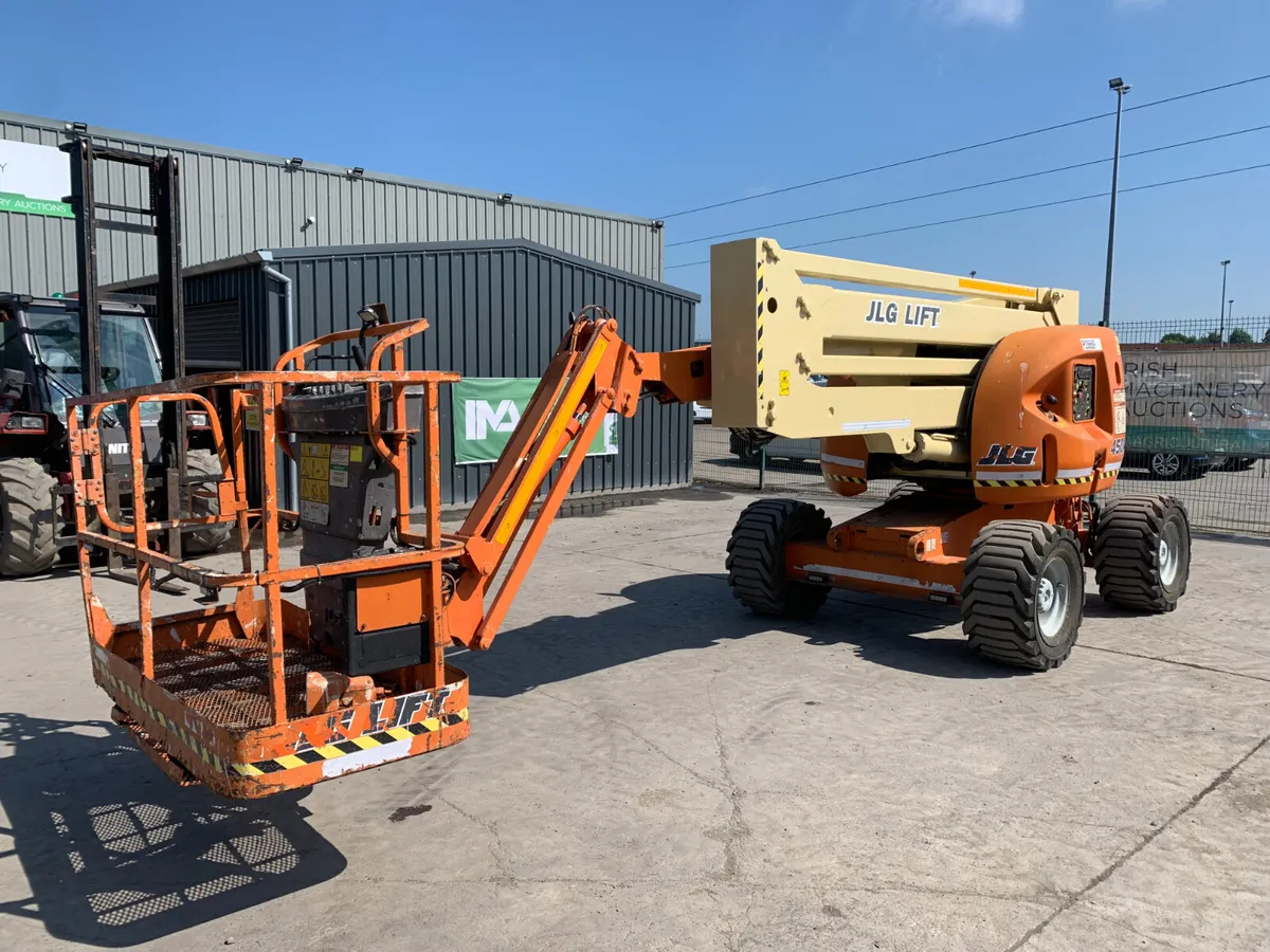 BID ONLINE NOW - 2004 JLG 450AJ DIESLE BOOM LIFT - Image 2