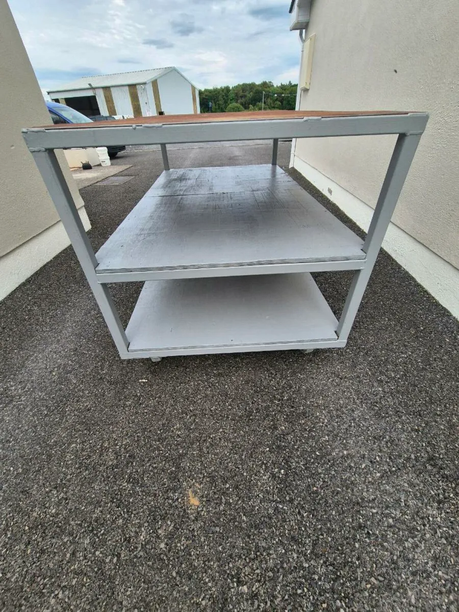 Mobile work bench - Image 2