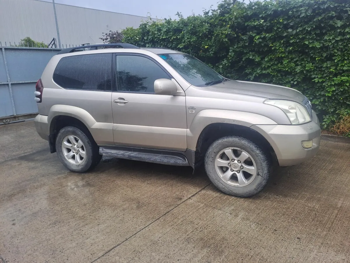 Toyota Land Cruiser 2005 - Image 1