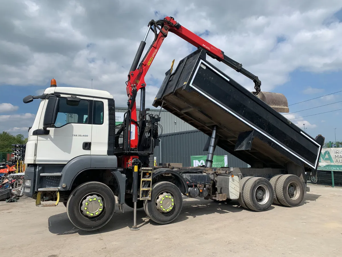BID ONLINE NOW - 2014 MAN  TGS 35.400 GRAB TRUCK - Image 2