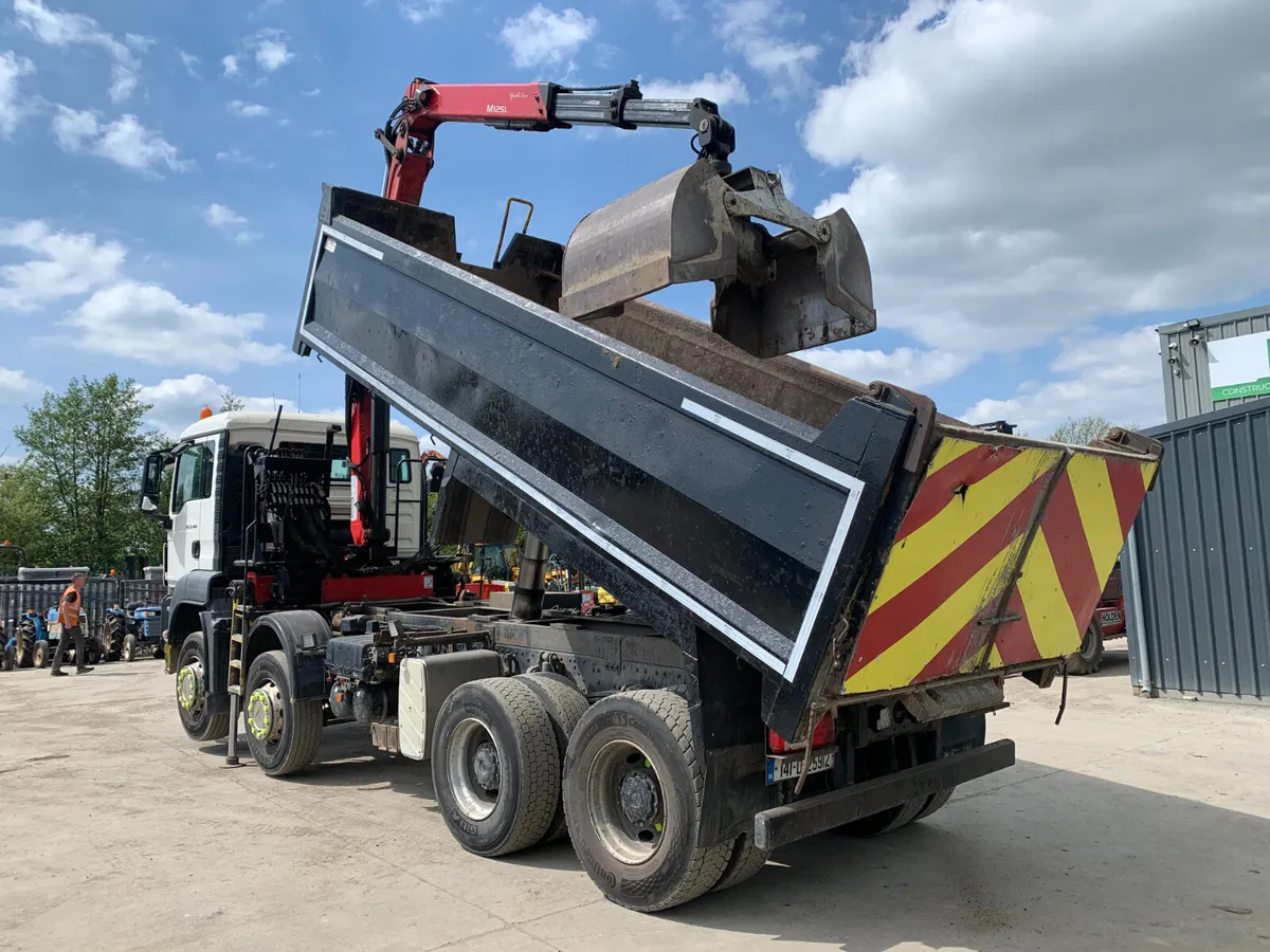 BID ONLINE NOW - 2014 MAN  TGS 35.400 GRAB TRUCK - Image 3