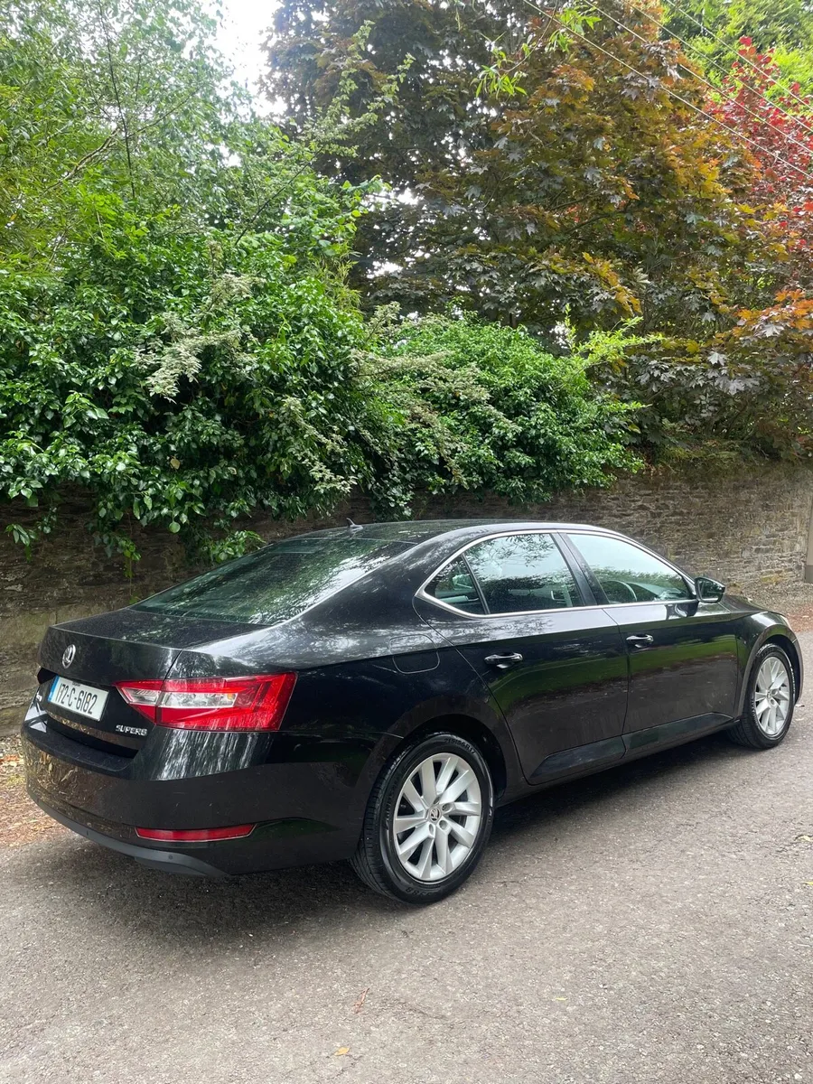 2017. Skoda Superb - Image 3