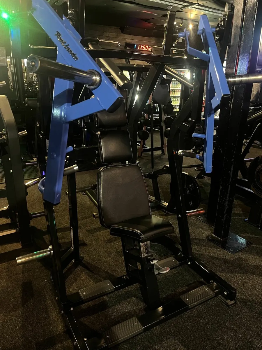 Real Leader Iso Lateral Chest Press - Image 1