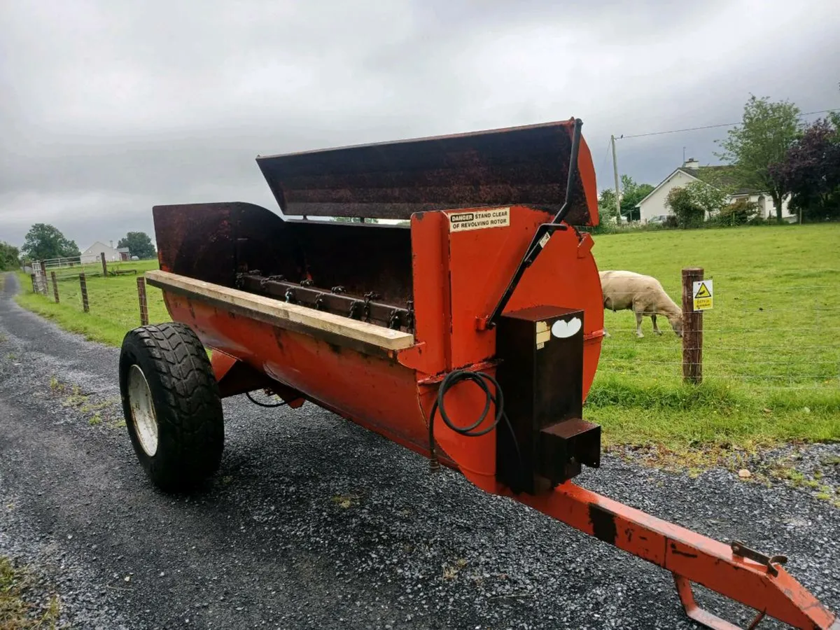 Dung Spreader - Image 1