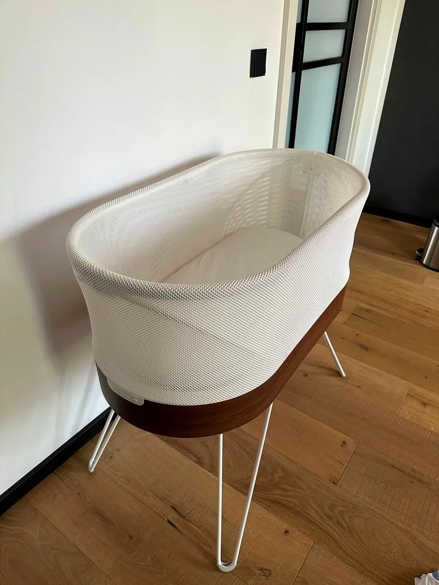 Mint SNOO Smart Sleeper Bed Warranty with Extras - Image 3