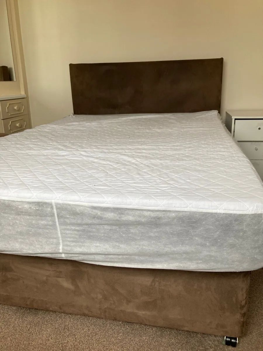 Double and Single bed - Image 3