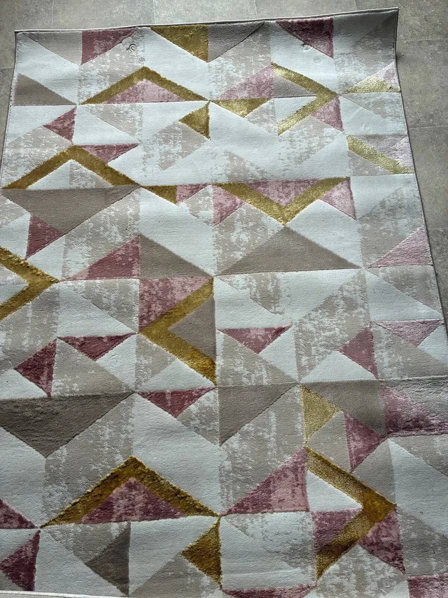 Beautiful gold,blush & nude rug - Image 1