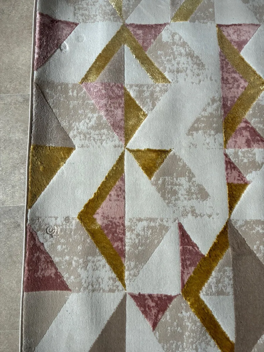 Beautiful gold,blush & nude rug - Image 3