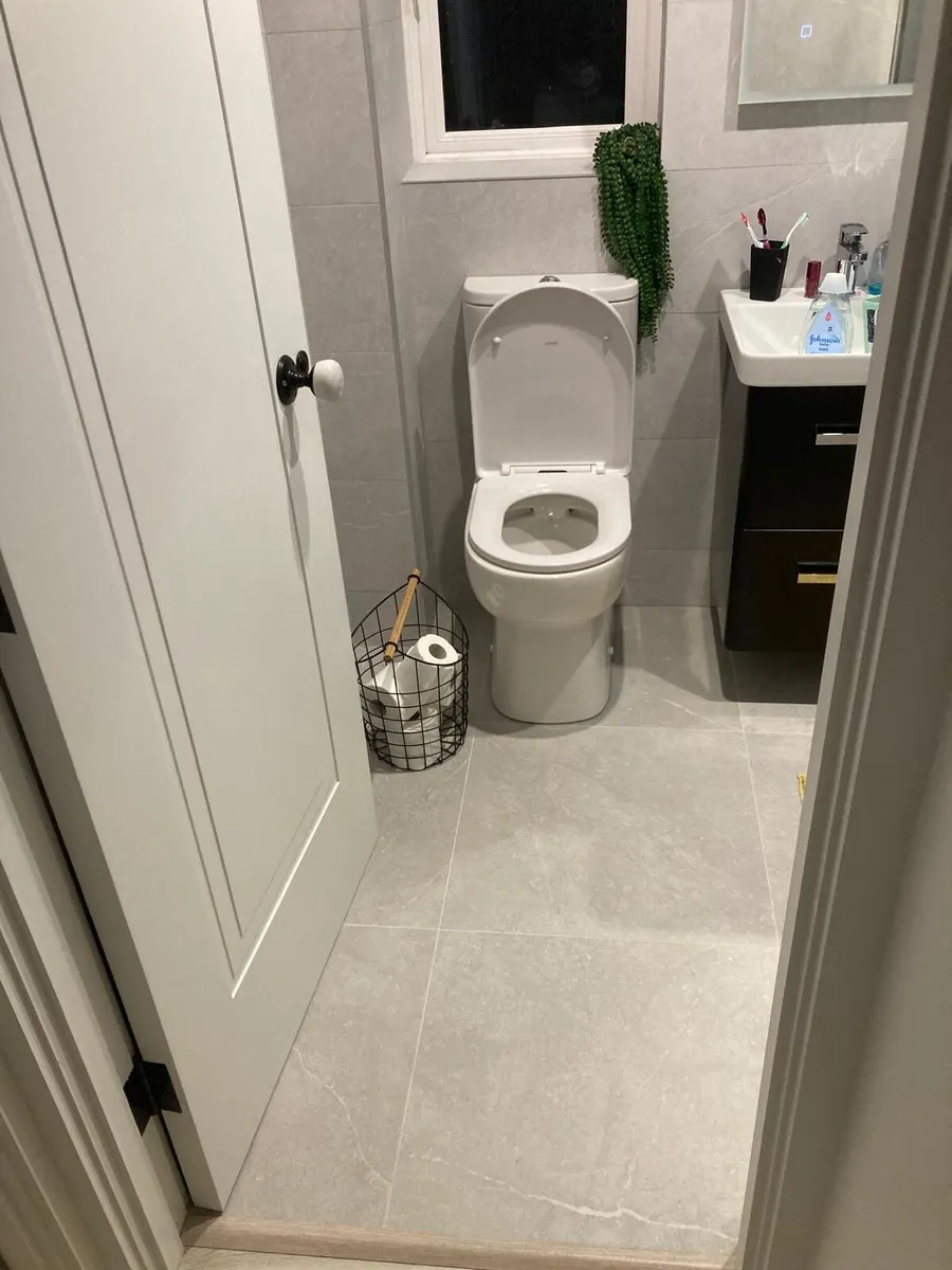 Munich rectified porcelain 60cmx60cm floor tiles - Image 1