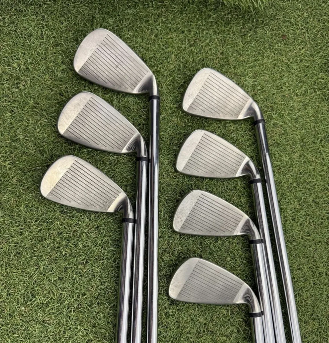 WILSON STAFF DEEP RED IRONS / 4-PW /FATSHAFT STIFF - Image 3