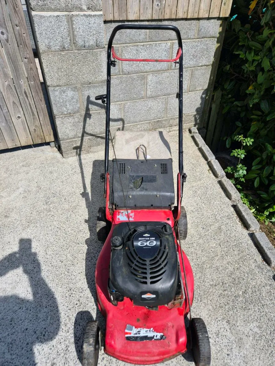 Push lawnmower - Image 1