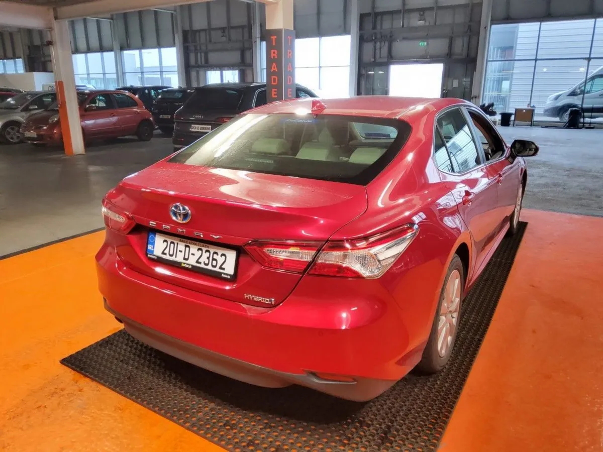 Toyota Camry 2.5 Camry Hybrid Sol - Image 3