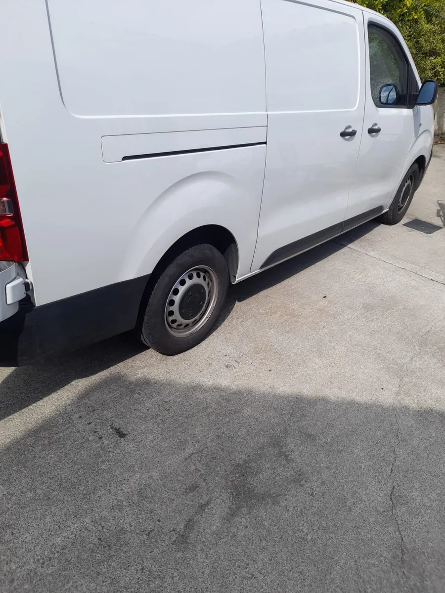Vauxhall vivaro - Image 3