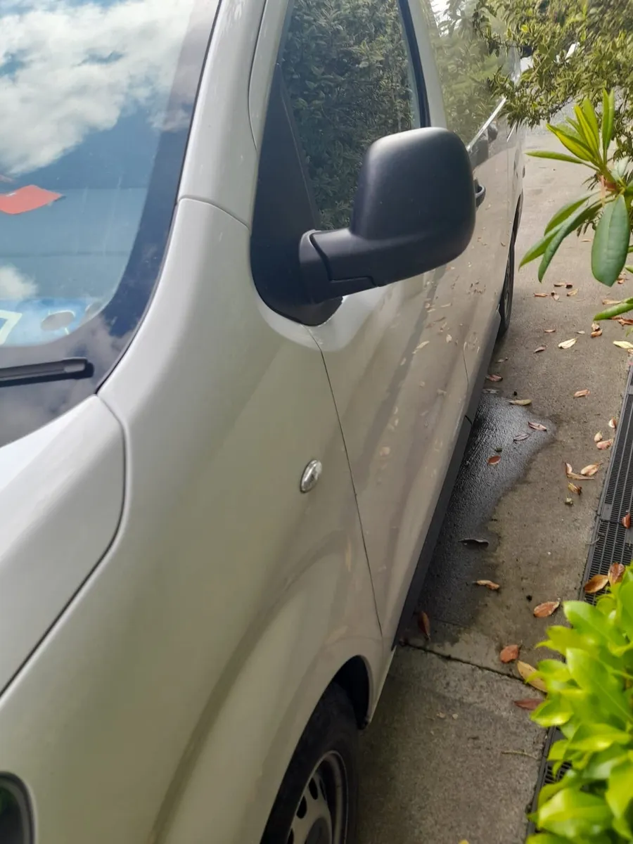 Vauxhall vivaro - Image 4