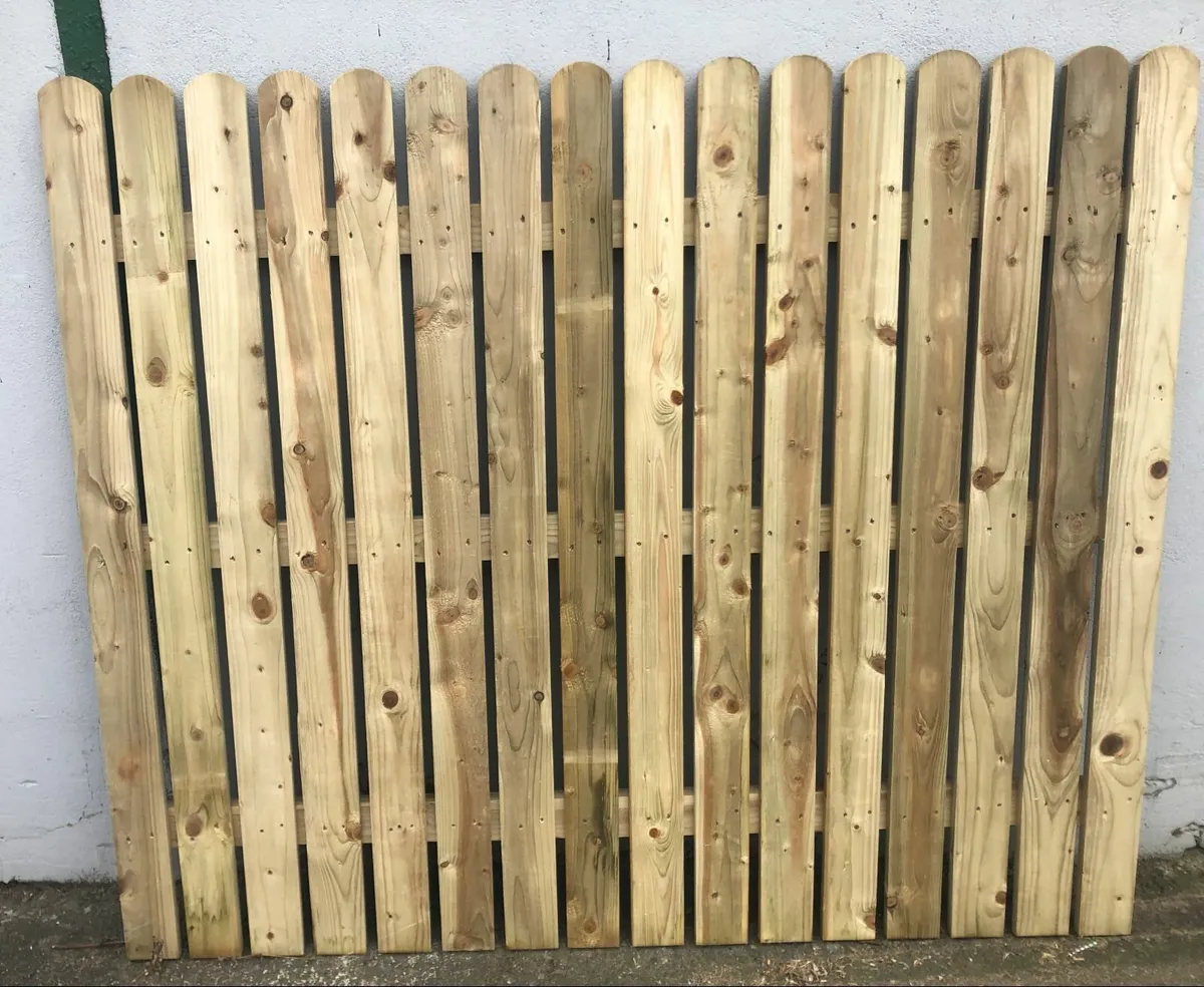 Cottage Board Fence Panels (3 panels) - Image 4