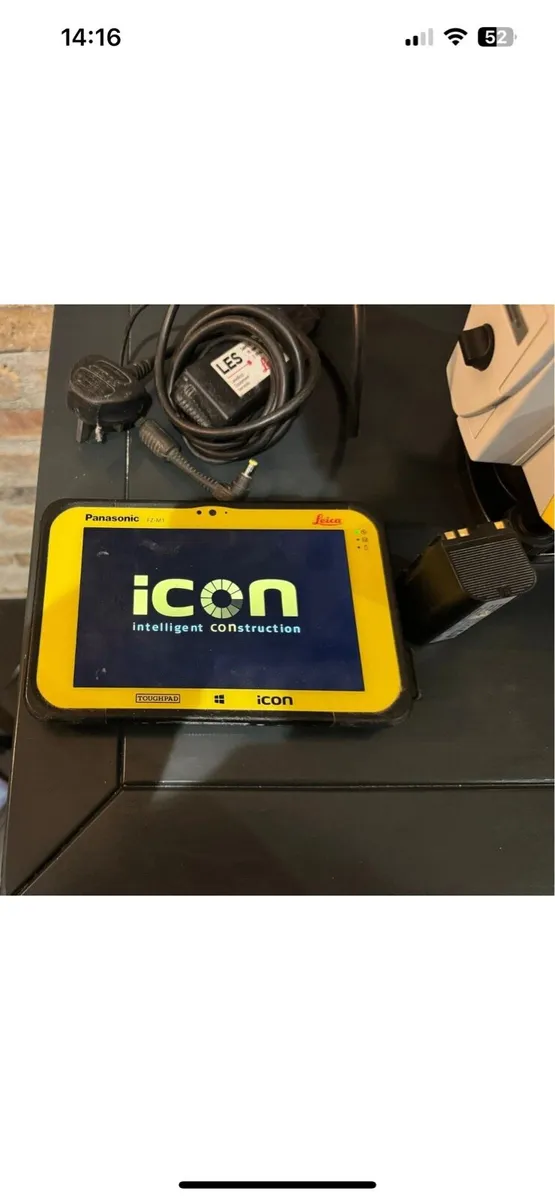 Leica iCON ICR70 Robotic Total Station - Image 3