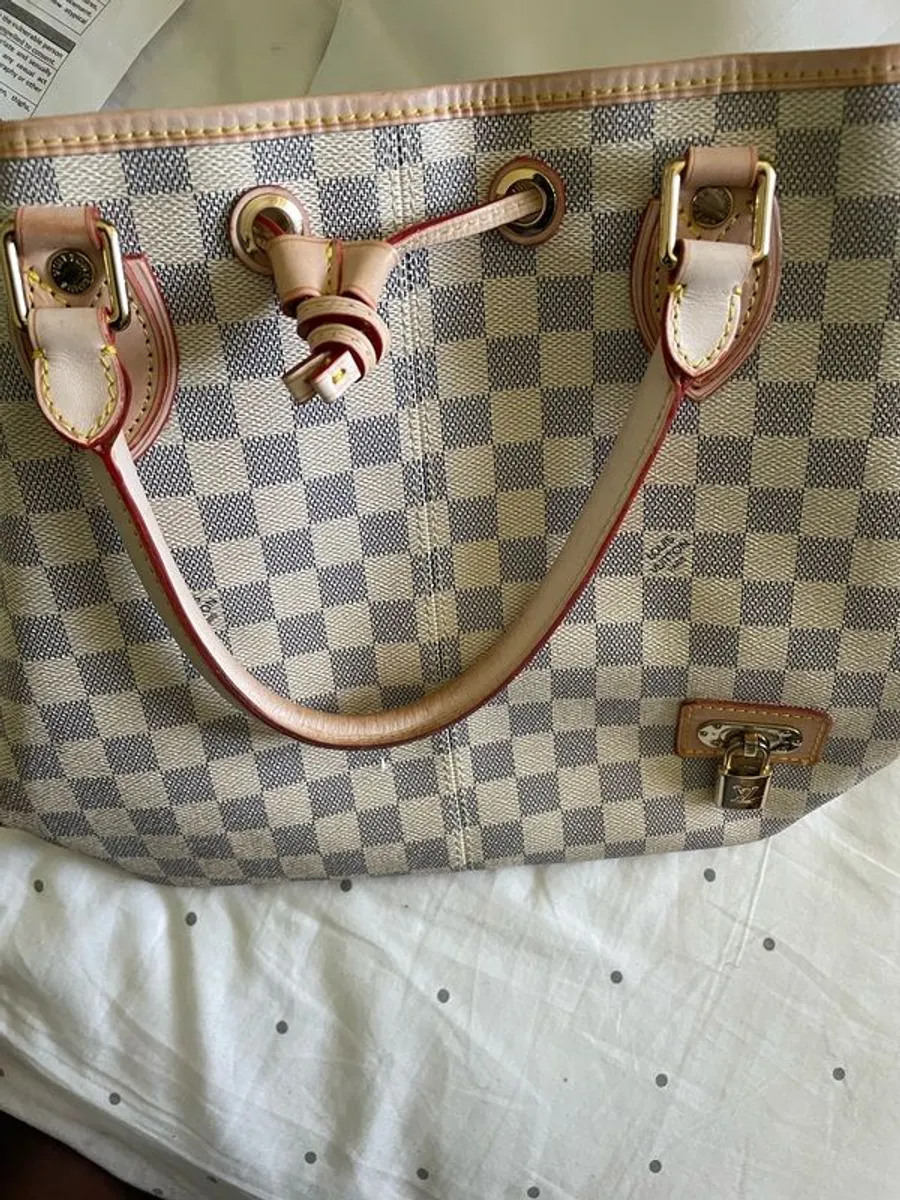 Vintage Louis Vuitton woman's handbag - Image 1