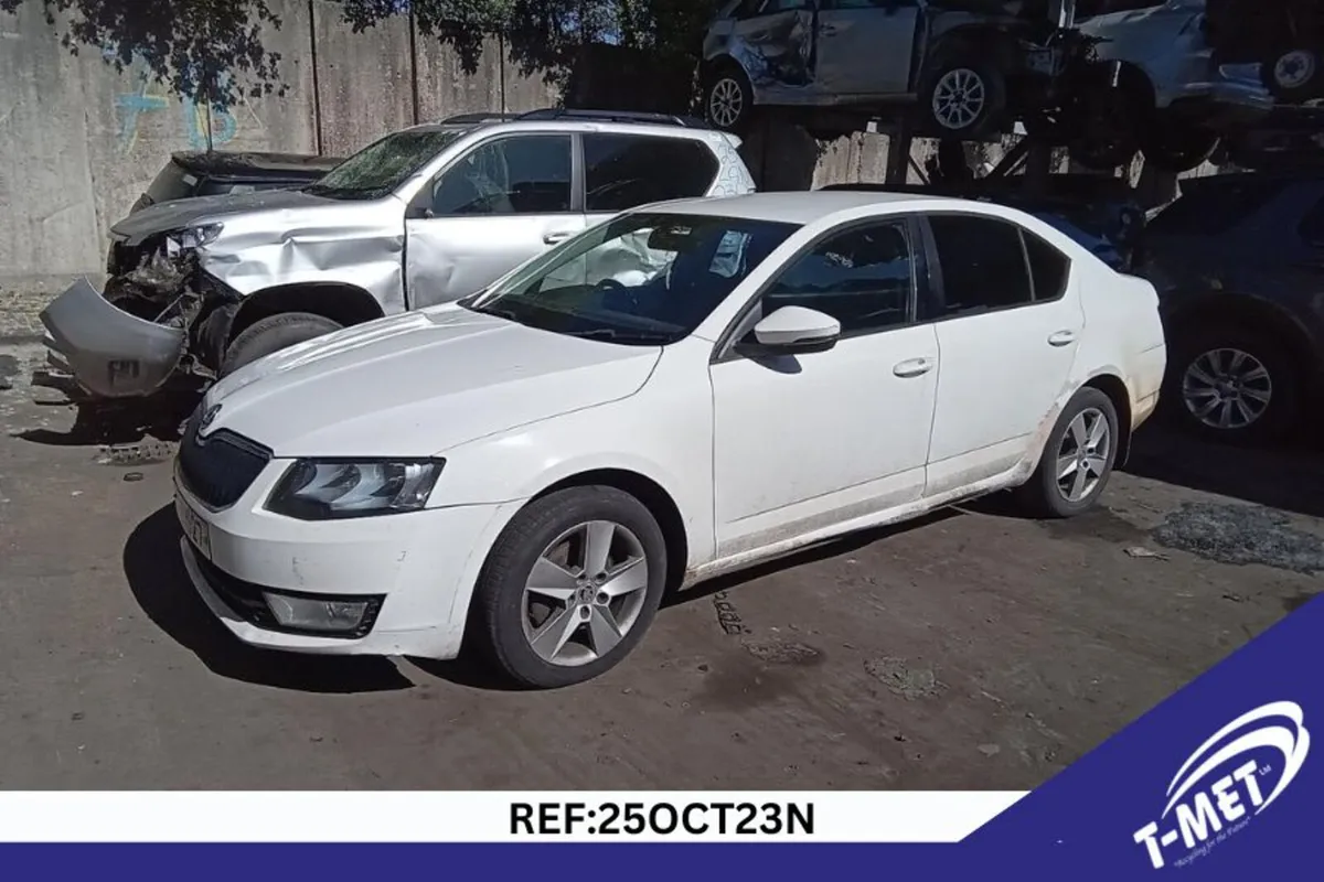 2013 SKODA OCTAVIA BREAKING FOR PARTS - Image 1