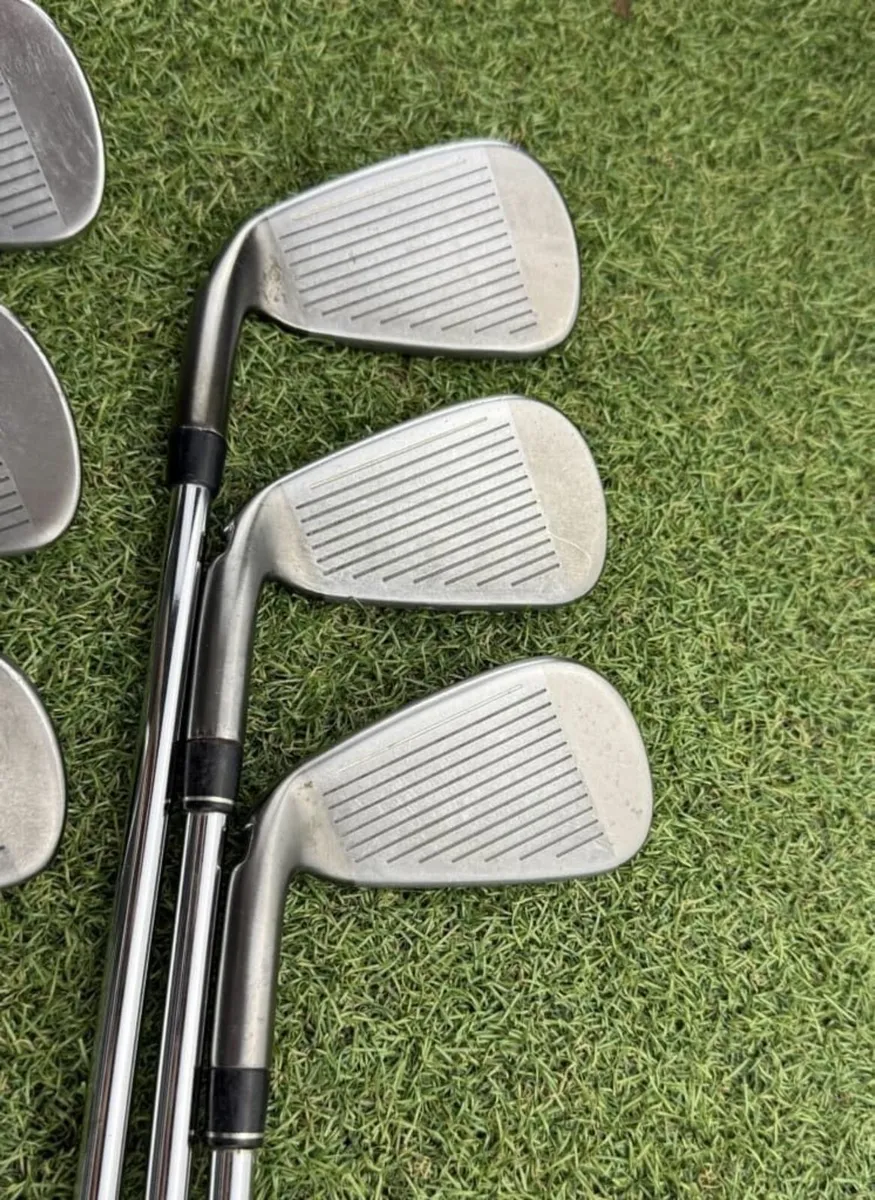TAYLORMADE SPEEDBLADE IRONS / 5-PW / 85G REGULAR - Image 4