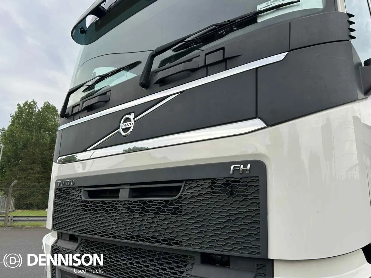 Volvo FH500 Globetrotter (2020) 6x2 For Sale - Image 4