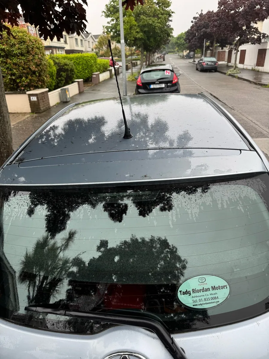 Car - Image 4