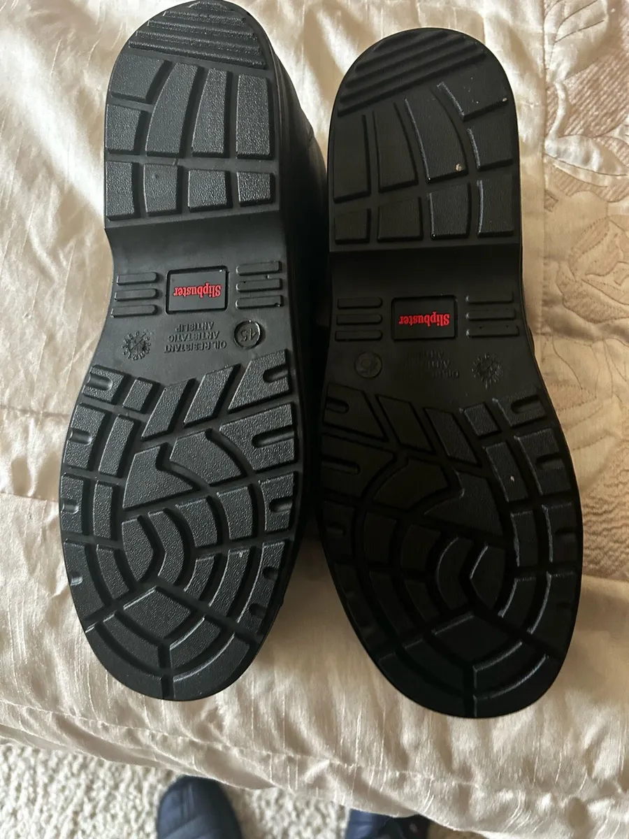 Shoes - Image 4