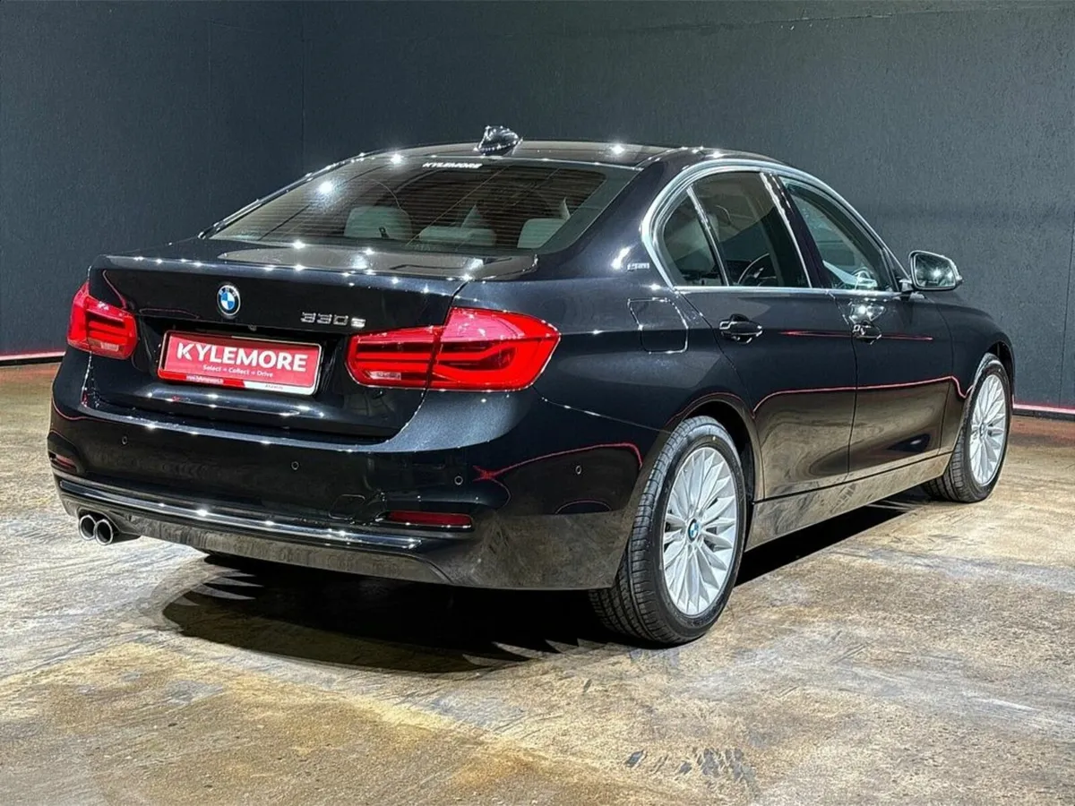 BMW 3-Series 2.0L 330e - HYBRID - BEIGE LEATHER TR - Image 3