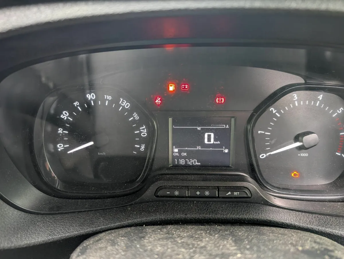 Opel Vivaro 2021 €11K plus VAT - Image 1