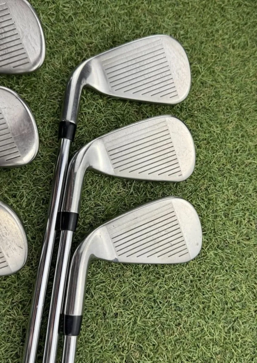 CALLAWAY ROGUE IRONS / 5-PW / SPEEDSTEP 80 REGULAR - Image 4