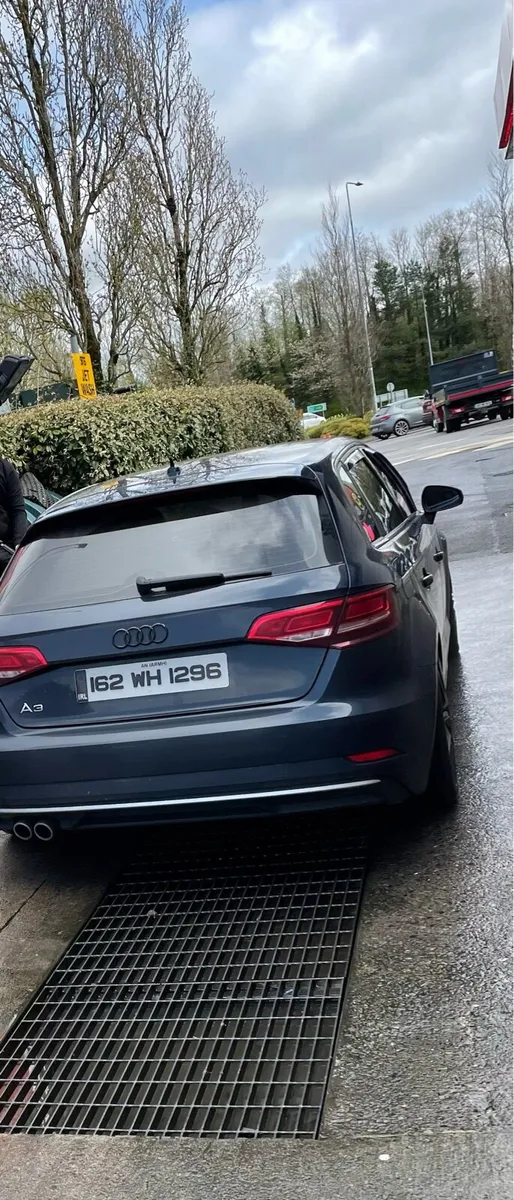 162 AUDI A3 HATCHBACK 2.0L - Image 4