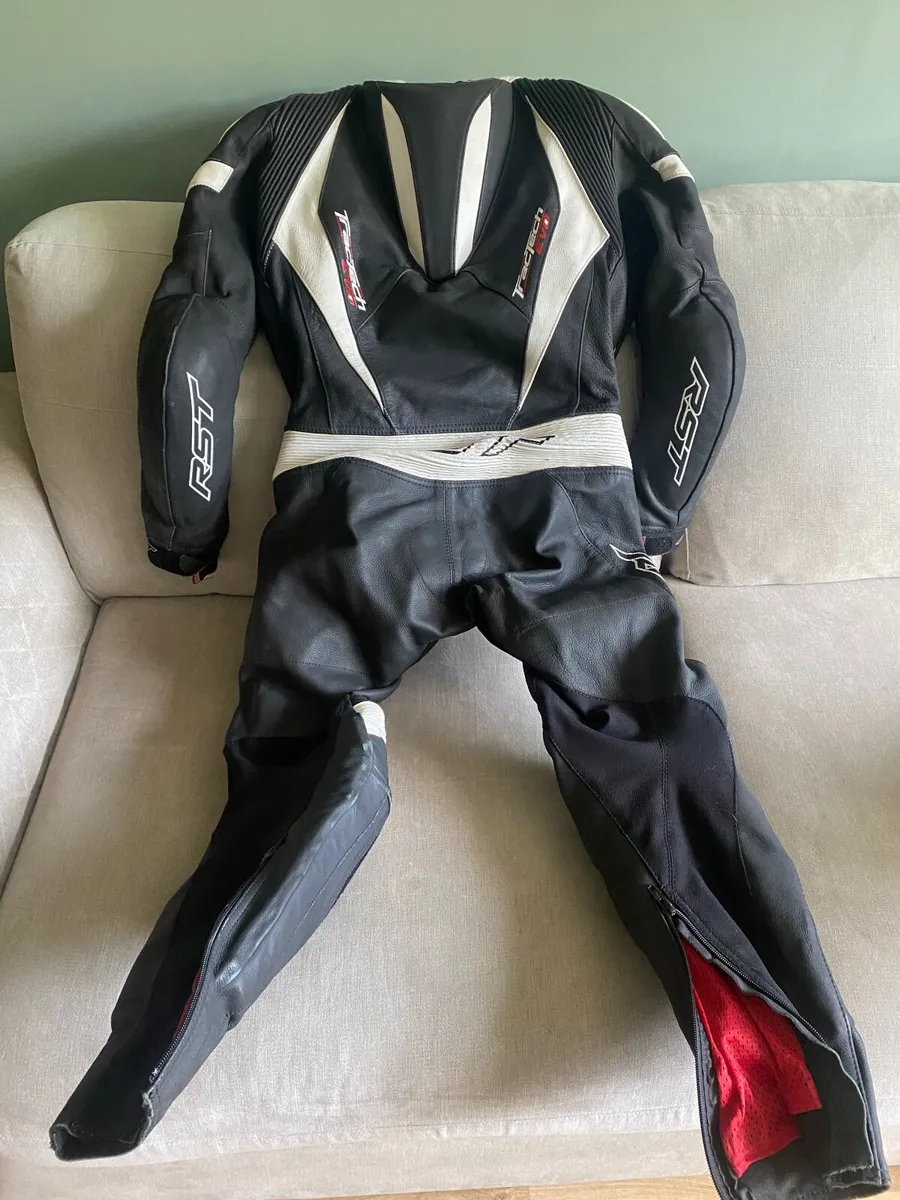 Motorbike gear - Image 2