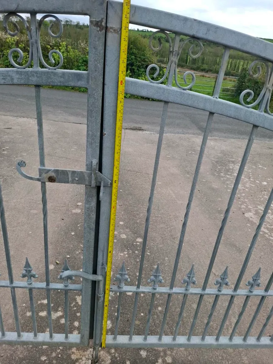 Gates - Image 3