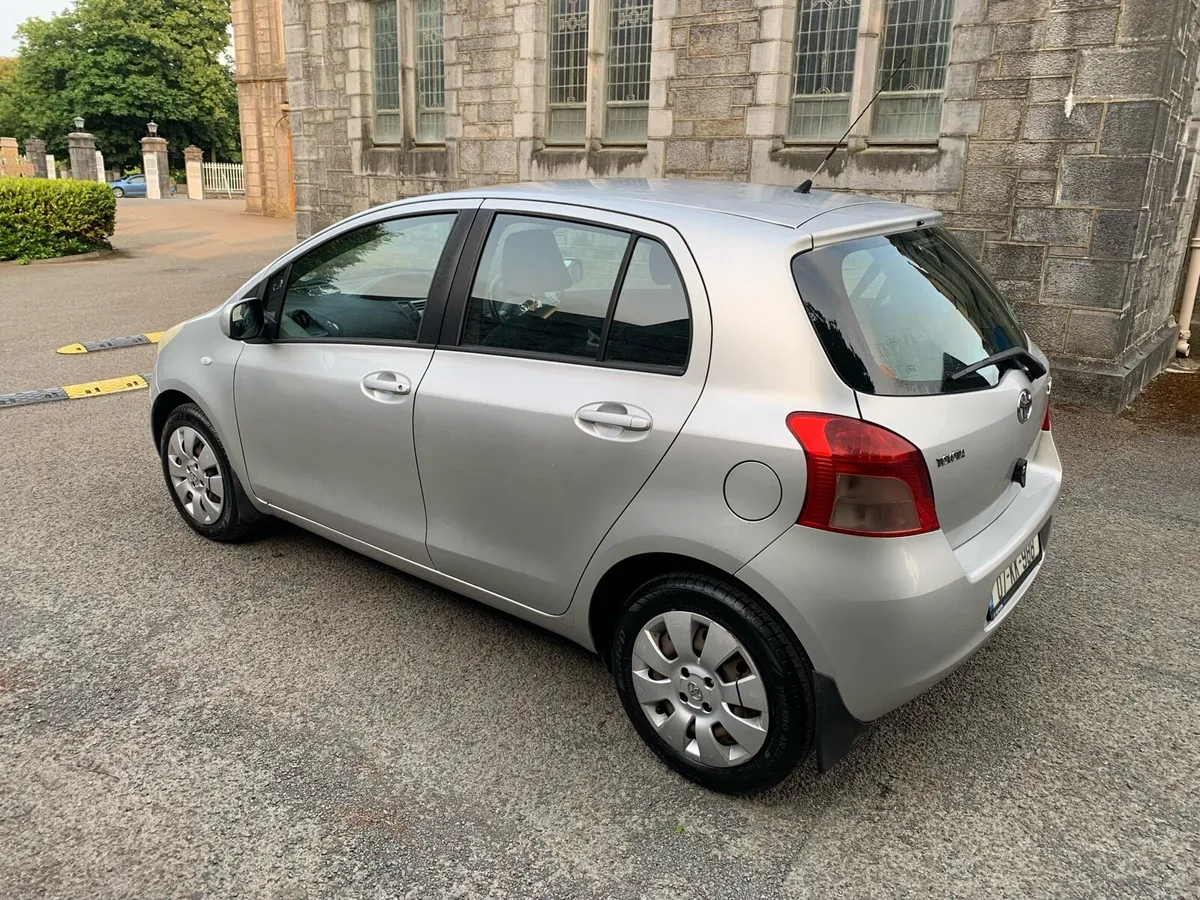 TOYOTA YARIS - Image 4