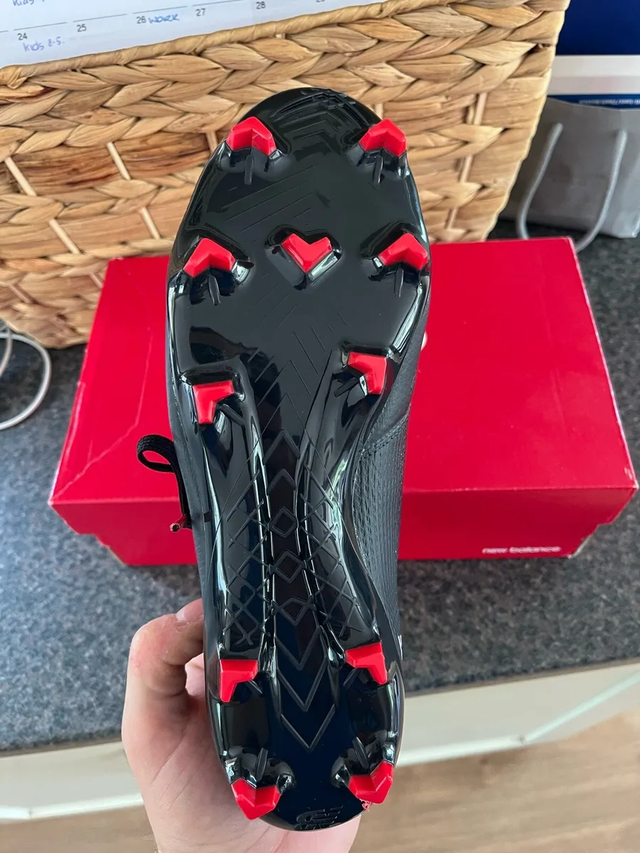NEW BALANCE FURON V7+ PRO FG - Image 4