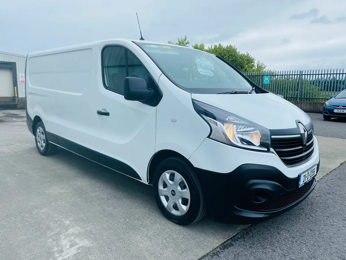 211 Renault Trafic 2.0 120bhp LWB €13,950 + VAT - Image 4