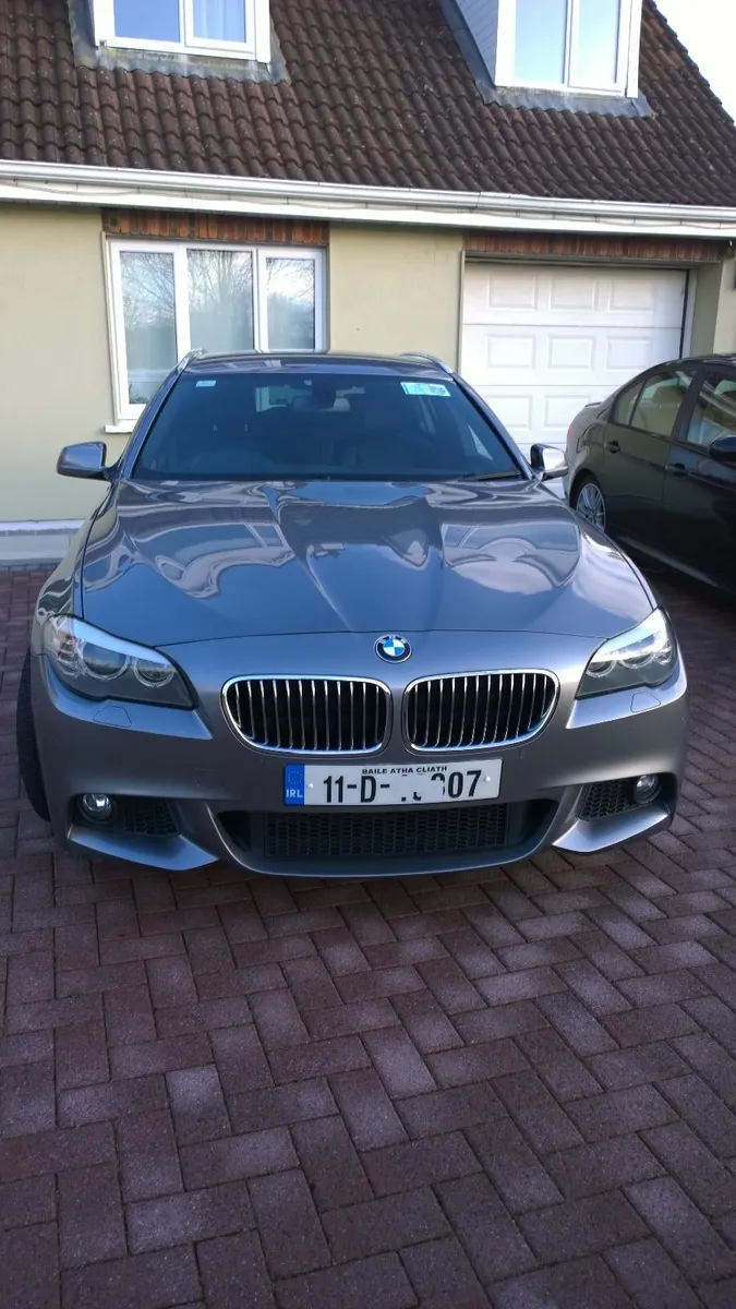 BMW 5-Series 2011 - Image 4