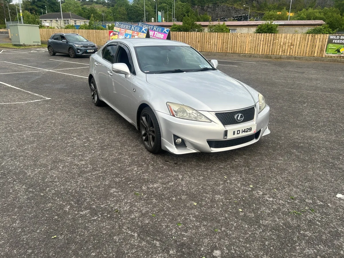 Is200d F Sport - Image 2